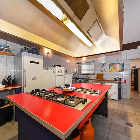 The Lazy Monkey & Hostal Zadar