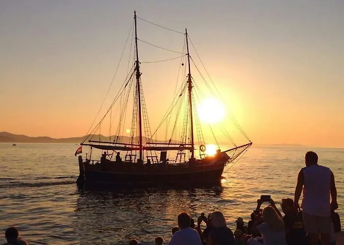 Hostel The Lazy Monkey & Zadar