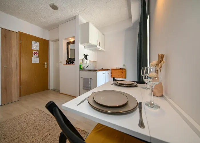 The Lazy Monkey & Zadar