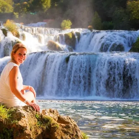 The Lazy Monkey & Hostel