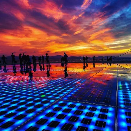 Hostel The Lazy Monkey & Zadar