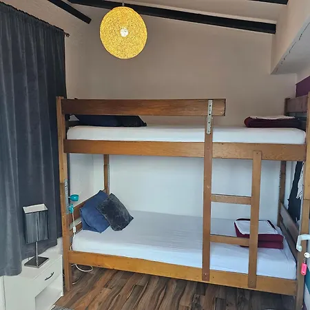 Hostel The Lazy Monkey &