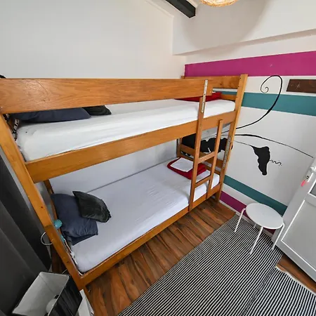 بيت شباب The Lazy Monkey &