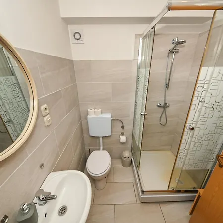 The Lazy Monkey & Hostel