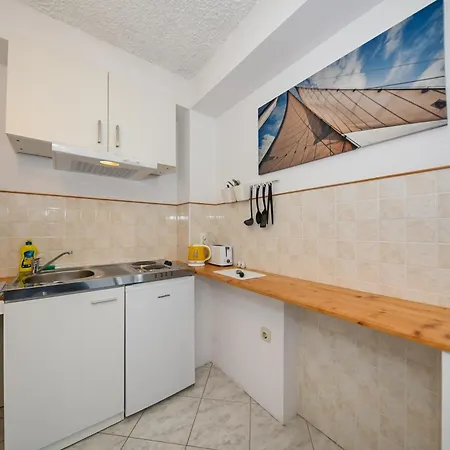 The Lazy Monkey & Hostel Zadar