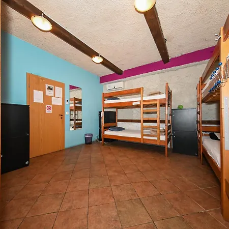 The Lazy Monkey & Hostel Zadar