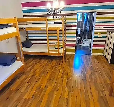 The Lazy Monkey & Hostal Zadar